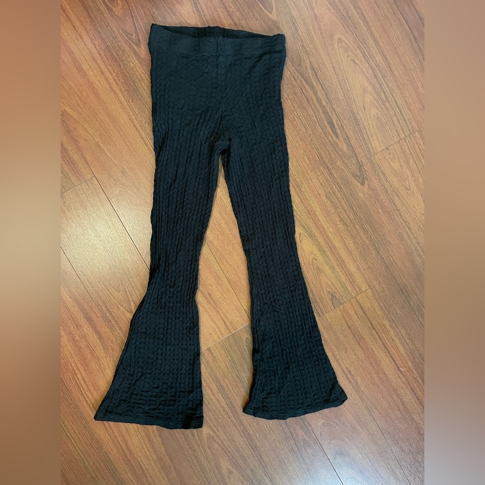 FOREVER 21 Black Stretch Lace Pull-On Elastic Waist Bellbottom Pants w/shorts Sm